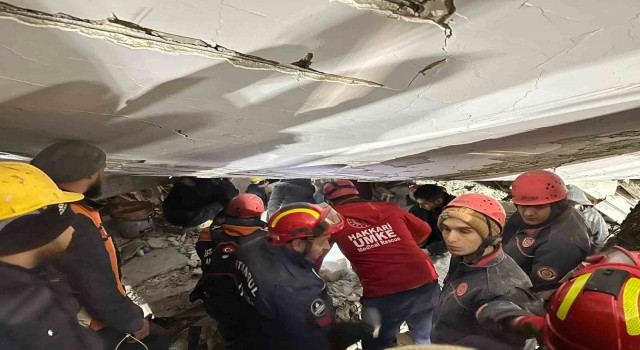 7 aylık Helen bebek 66 saat sonra yeniden hayata merhaba dedi