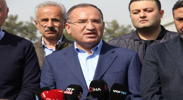 Adalet Bakanı Bozdağ: “Soruşturmalar, ucu kime uzarsa uzasın sonuna kadar gidilecek”