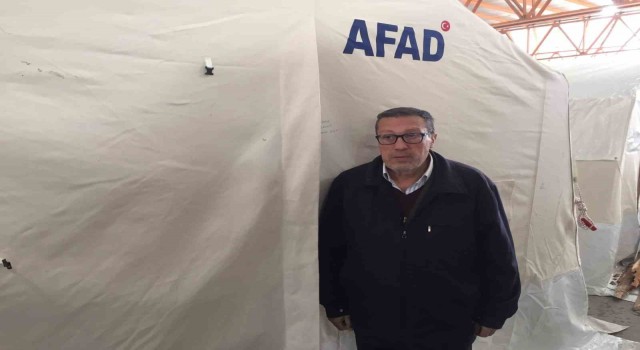 Adanada depremzedeler çadırlarda barınıyor