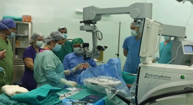 ADHde Katarakt Ameliyat Cihazı hizmete sunuldu