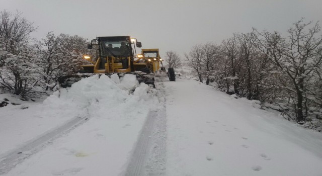 Adıyamanda 85 köy, 148 mezra yolu ulaşıma kapandı