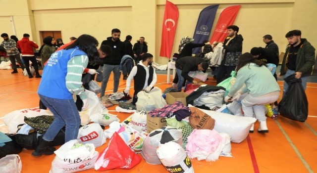 Ağrı Gençlik Merkezinden yardım kampanyası