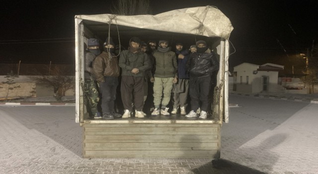Ağrıda 67 düzensiz göçmen yakalandı