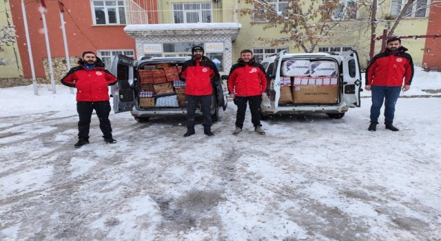 Ağrıda depremzedeler için yardım seferberliği başlatıldı