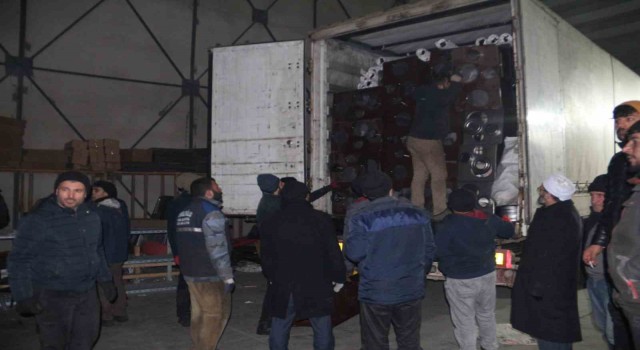 Ağrıdan sekizinci yardım tırı afet bölgesine gönderildi