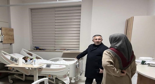 AK Parti Bilecik İl Başkanı Yıldırımdan hastanede tedavi gören depremzedelere ziyaret