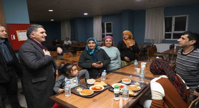 AK Partili Çelebi: Ağrı depremzedelerimiz için tek yürek oldu