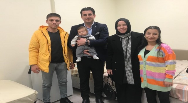 AK Partili Güngör, Denizliye gelen depremzedelerle buluştu