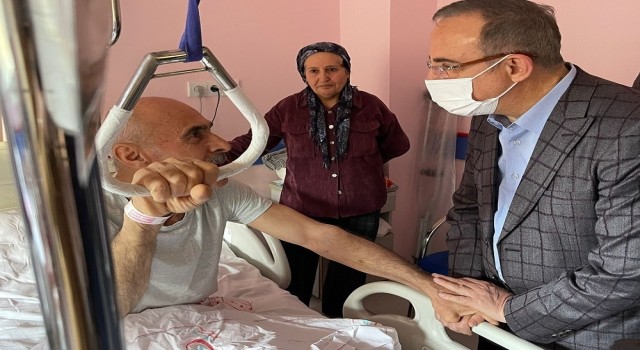 AK Partili Sürekli: İzmirimize gelen depremzedelerimizi yalnız bırakmıyoruz