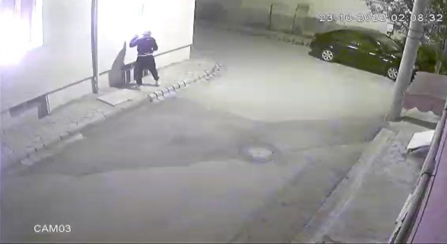 Akrabalarının evlerini kundaklayan sanık hakim karşısına çıktı