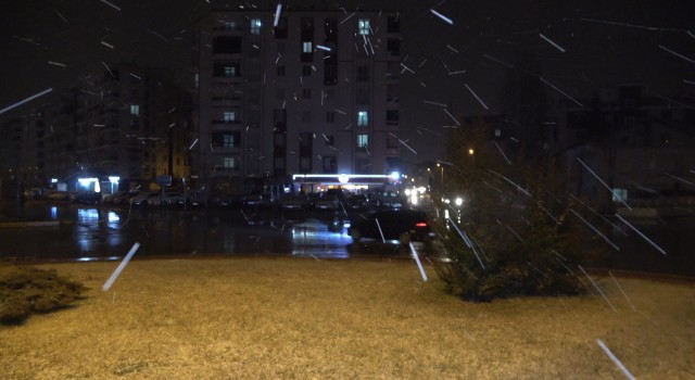 Aksarayda okullar tatil edildi