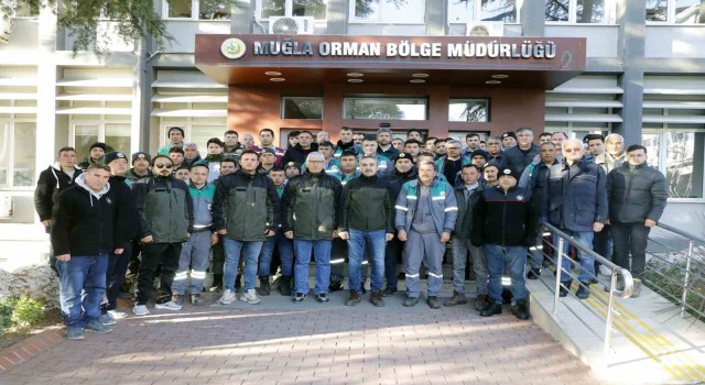 Alev savaşçıları yanan yüreklere su serpmek için yola çıktılar