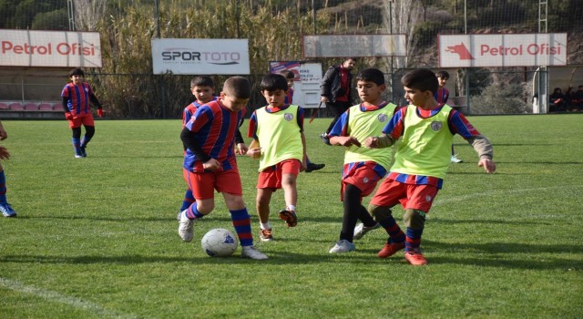 Altınordu, futbol okullarını durdurdu