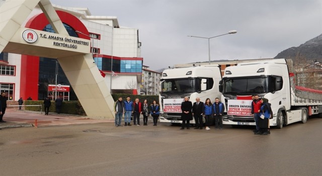 Amasya Üniversitesinden deprem bölgesine 2 tır yardım malzemesi desteği