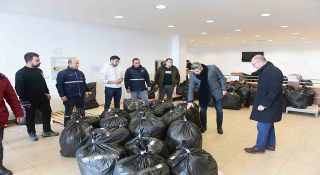 Anadolu Üniversitesinde toplanan yardımlar deprem bölgesine ulaştı