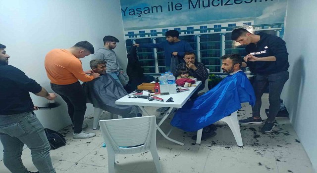 Ankarada berber ve kuaförlerden afetzedelere kişisel bakım