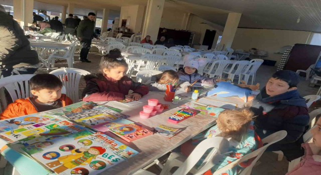 Antalyada depremzede aile ve çocuklara psikolojik destek veriliyor