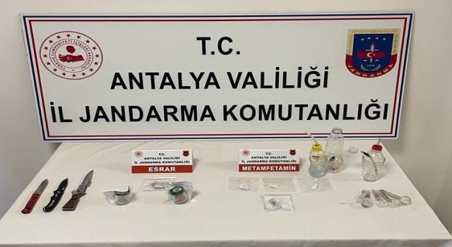 Antalyada jandarmadan uyuşturucu operasyonu: 11 şüpheli yakalandı