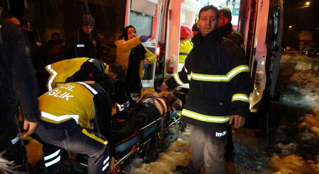 Anten ayarlamak için çıktığı çatıdan düşen şahıs ağır yaralandı