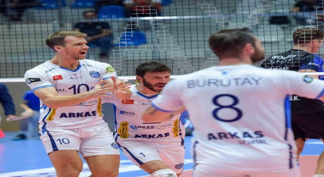 Arkas Spor, zorlu Halkbank virajında