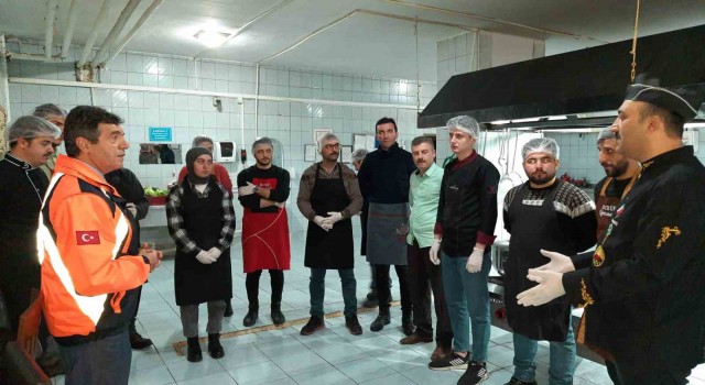 Aşçı ve aşçı yardımcılarından ortak menü