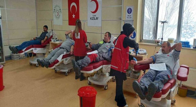 Aşkaleden deprem bölgesine destek