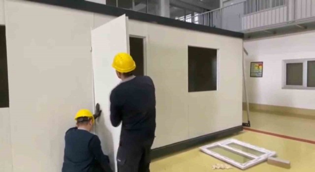 Askeri fabrikalar konteyner üretimine aralıksız devam ediyor