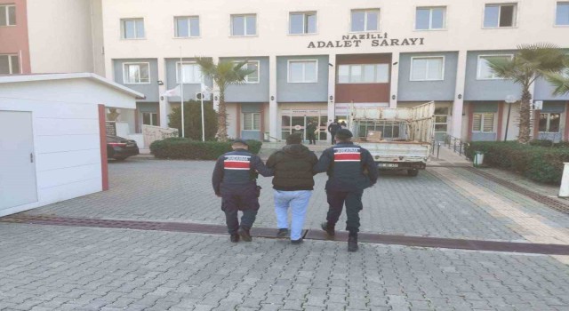 Aydın-Denizli otoyol şantiyesinden 3 ton demir çalan şahıs yakalandı