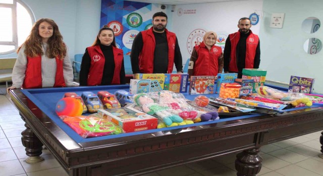 Aydında depremzede çocuklar için oyuncak kampanyası başlatıldı