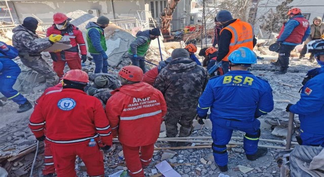 Aydından 166 gönüllü deprem bölgesinde