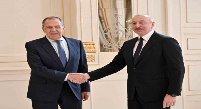 Azerbaycan Cumhurbaşkanı Aliyev, Rusya Dışişleri Bakanı Lavrovu kabul etti