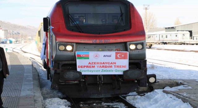 Azerbaycandan deprem bölgesine 510 ton yardım