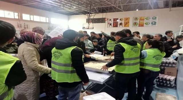 Bağlar Belediyesinden 25 bin deprem mağduruna barınma, yemek ve sosyal destek