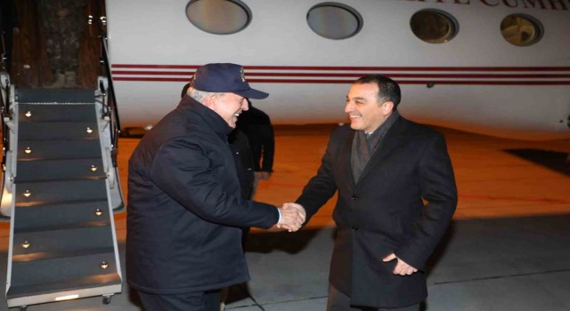 Bakan Akar, Kış Tatbikatı için Karsa geldi