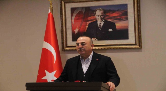 Bakan Çavuşoğlu: 36 ülkeden 3 bin 319 arama kurtarma personeli sahada
