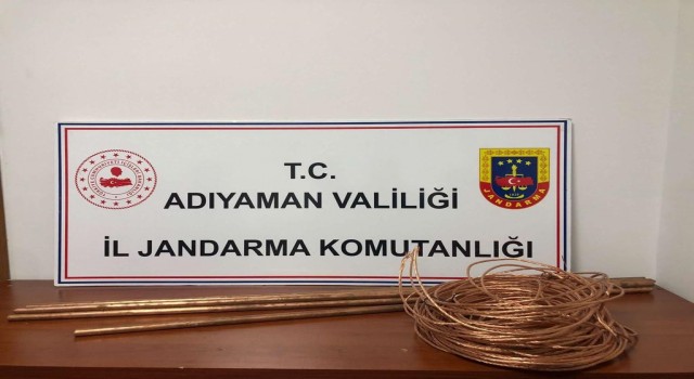 Bakır çubuk ve kablo çalan şahıslar yakalandı
