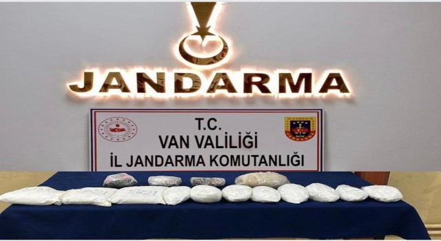Başkalede 8 kilo uyuşturucu ele geçirildi