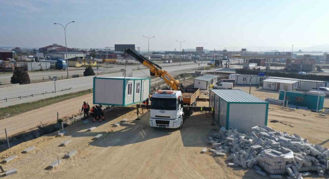 Başkan Altay: “Hataydaki konteyner kentimizde ilk konteynerleri yerleştirmeye başladık”