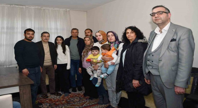 Başkan Ataçtan depremzedelere ziyaret