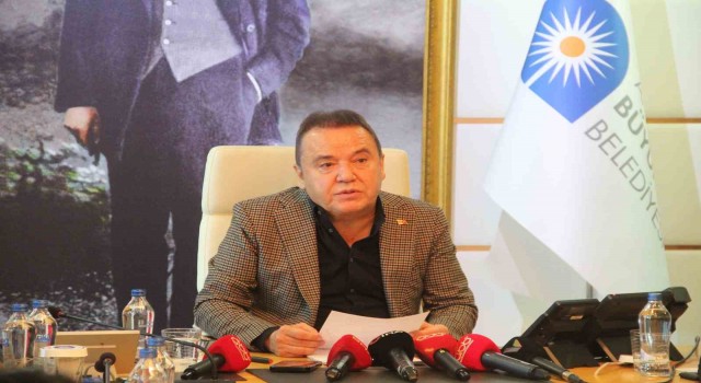 Başkan Böcekten depremzedelere konaklama daveti