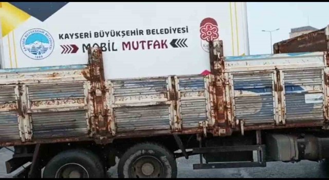 Başkan Büyükkılıç: Kahramanmaraşa 10 araç, 20 personel ile mobil mutfak gönderdik