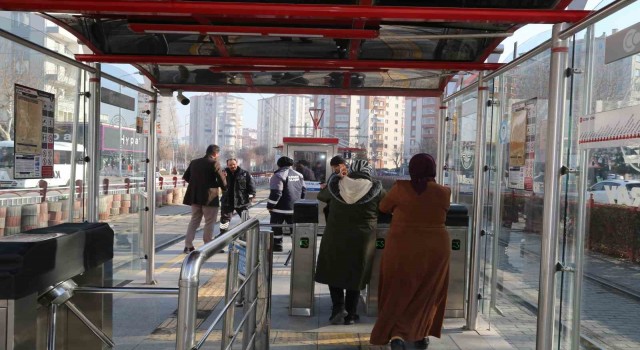 Başkan Büyükkılıç: Tramvay seferleri ücretsiz