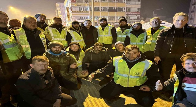 Başkan Gençten depremzedelere moral desteği
