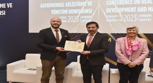 Başkan Kılca: Türkiyedeki bin 389 belediye arasında VLR raporunu hazırlayan 3 belediyeden biriyiz