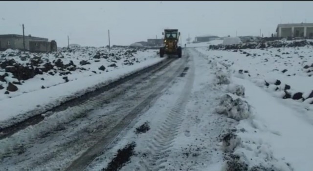 Belediye harekete geçti, Karacadağ bölgesinin yolları kapanmadan açıldı