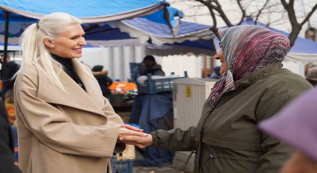 Bilecike gelen depremzedeler otogarda karşılandı