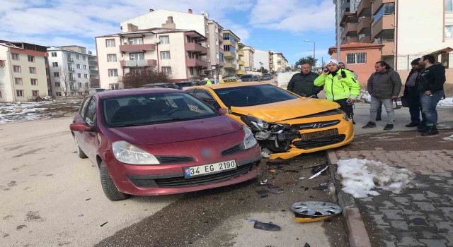 Bilecikte yaşanan trafik kazası ucuz atlatıldı