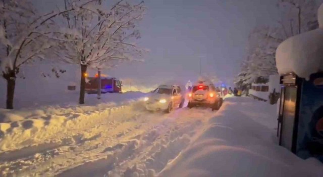 Bingölden Kahramanmaraşa 6 araç ve 22 UMKE personeli gönderildi