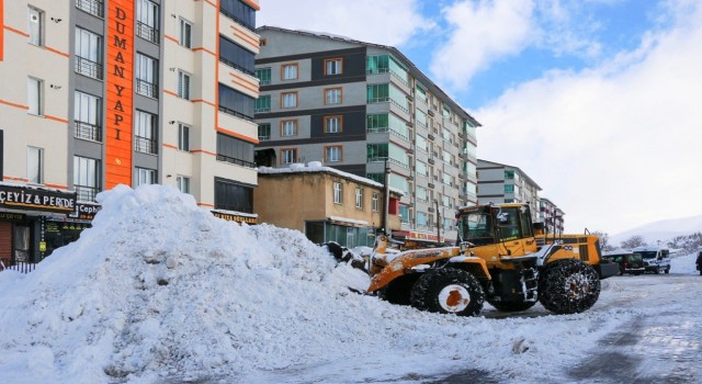 Bitliste 162 köy yolu ulaşıma kapandı