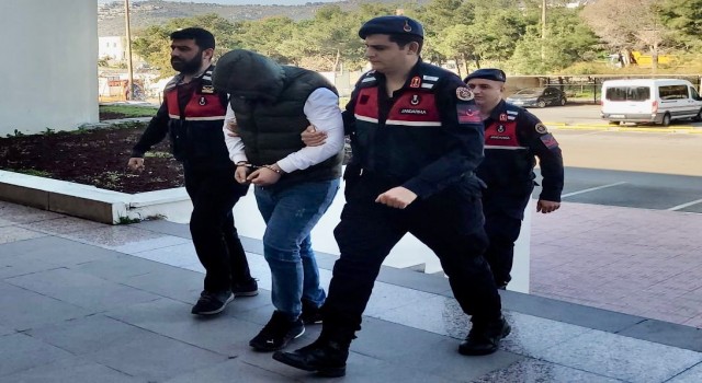 Bodrumda 36 ayrı suçtan aranan şahsı jandarma yakaladı